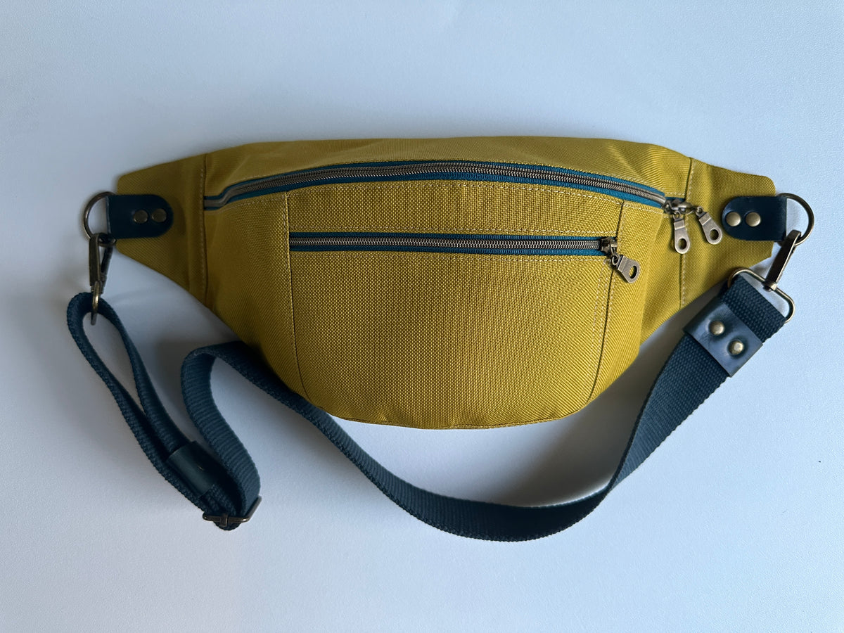 Tarah Fanny Pack | Size 4
