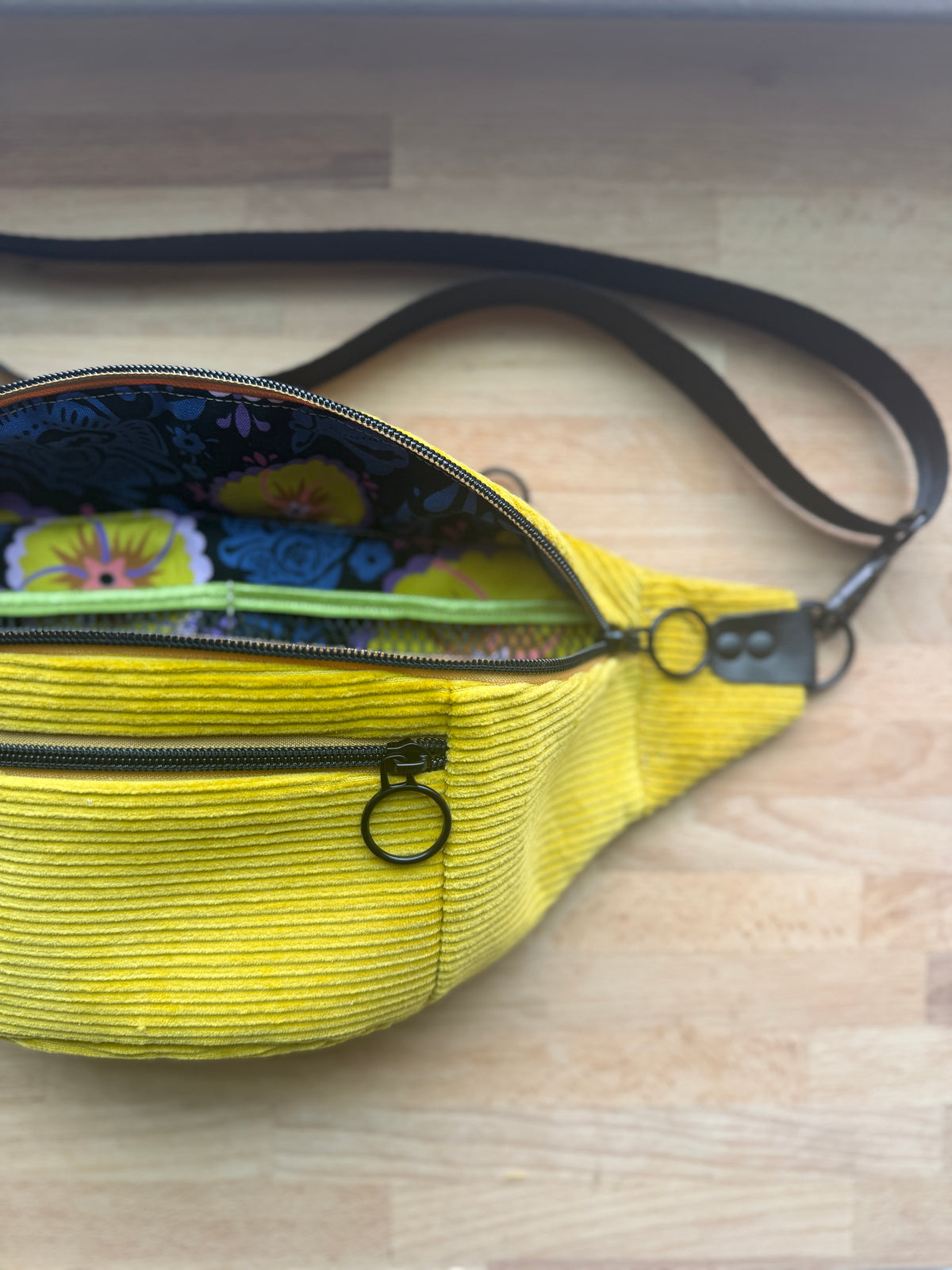 Tarah Fanny Pack | Size 4